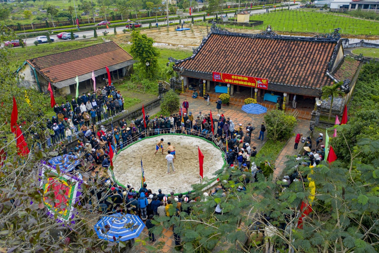 Hội Vật Làng Sình